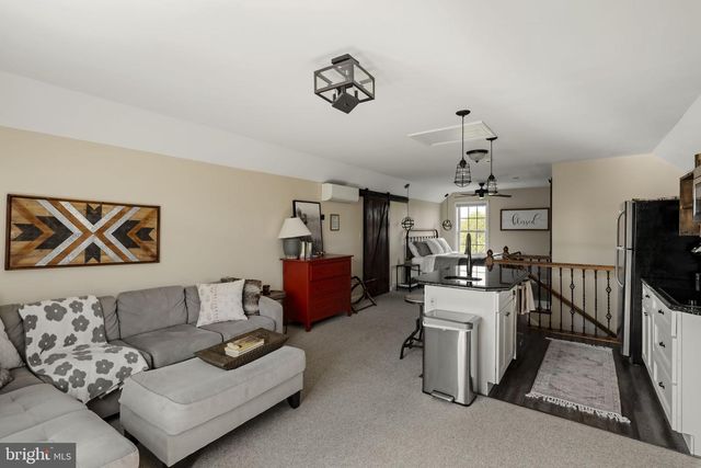 837 BALLSTOWN RD, Lititz, PA 17543