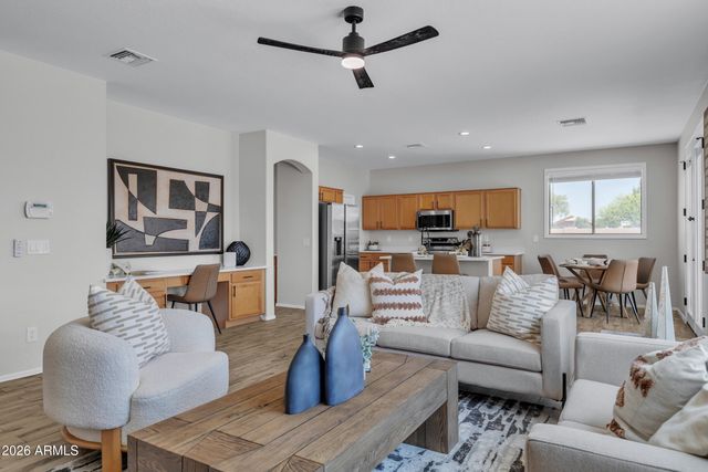 2951 E LINDRICK Drive, Chandler, AZ 85249