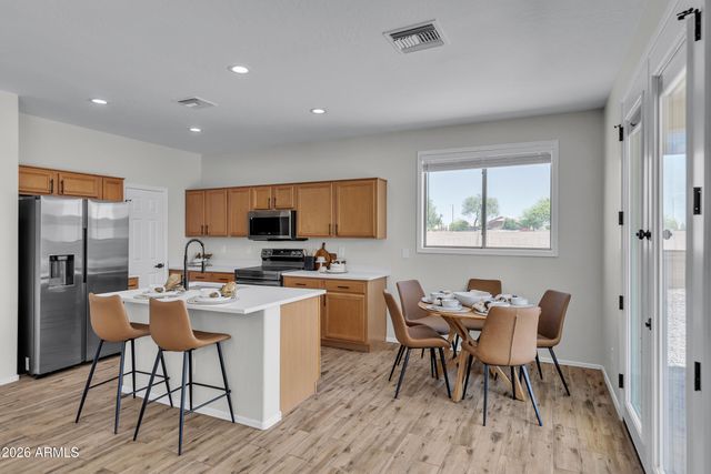 2951 E LINDRICK Drive, Chandler, AZ 85249