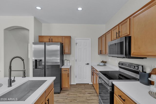 2951 E LINDRICK Drive, Chandler, AZ 85249