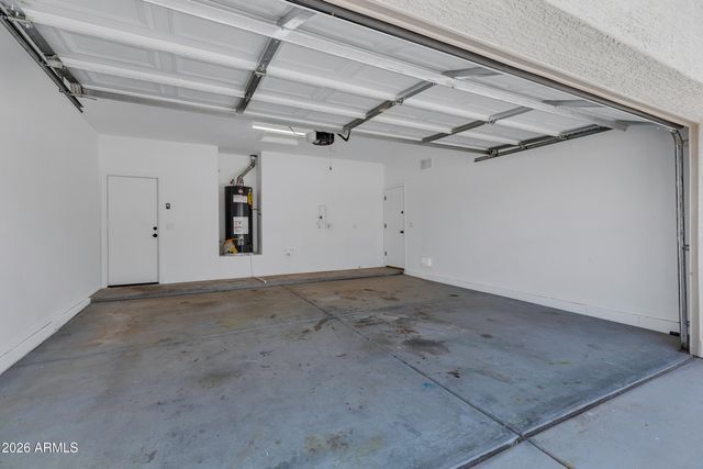 2951 E LINDRICK Drive, Chandler, AZ 85249