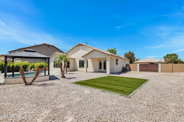 2951 E LINDRICK Drive, Chandler, AZ 85249