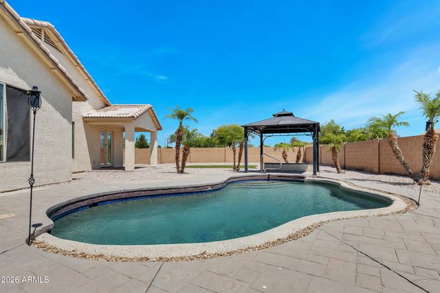 2951 E LINDRICK Drive, Chandler, AZ 85249