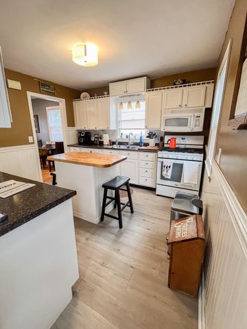1603 5TH Street S, Moorhead, MN 56560