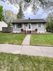 1603 5TH Street S, Moorhead, MN 56560