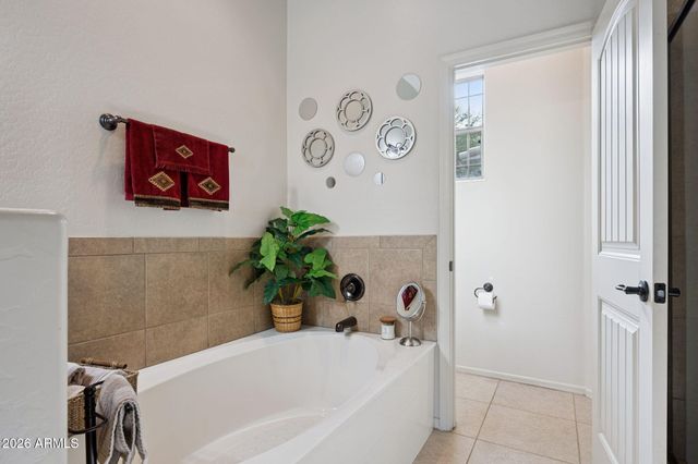 6202 E MCKELLIPS Road 107, Mesa, AZ 85215