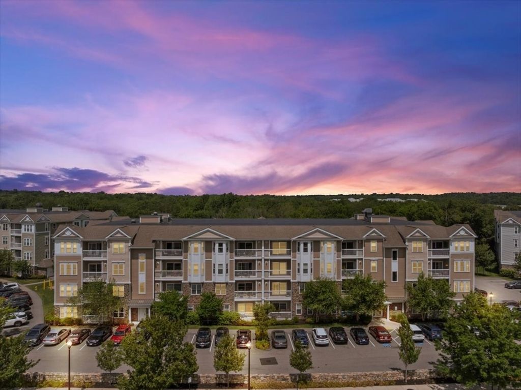 110 Trotter Rd 408, Weymouth, MA 02190