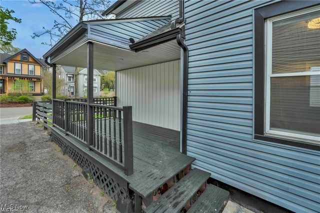 1812 Brevier Avenue, Cleveland, OH 44113