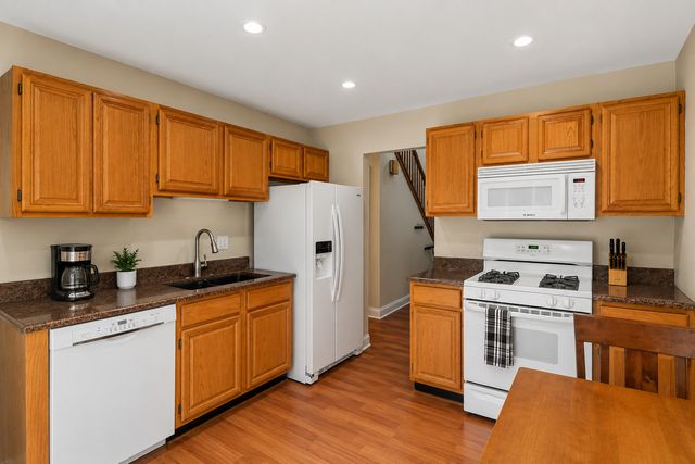 533 Deer Crossing Court, Hainesville, IL 60030