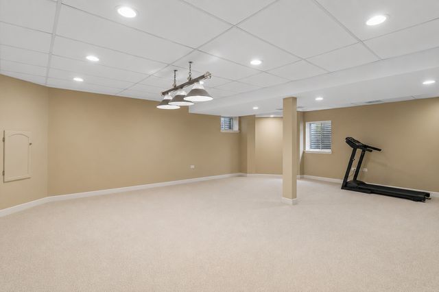 533 Deer Crossing Court, Hainesville, IL 60030