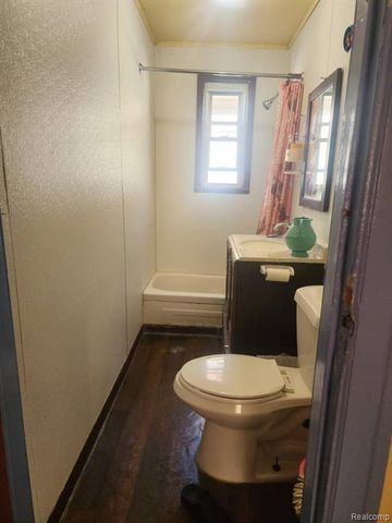 2455 Andrus Street, Hamtramck, MI 48212