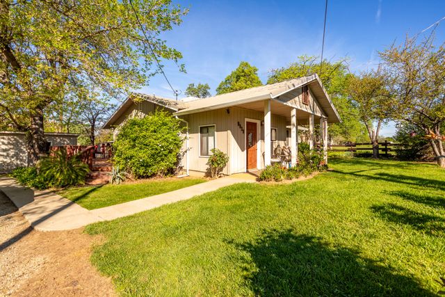 9038 Stillwater Road, Redding, CA 96002