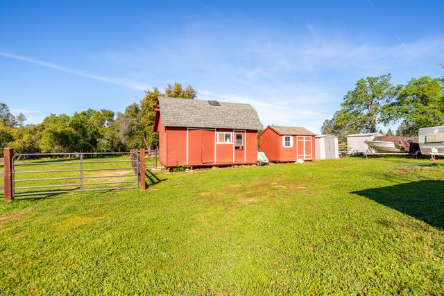 9038 Stillwater Road, Redding, CA 96002