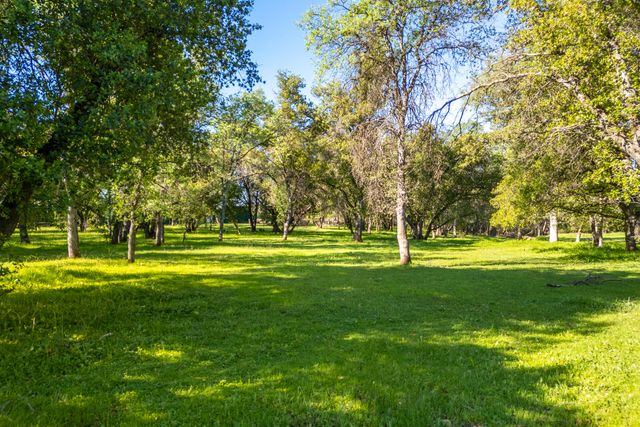 9038 Stillwater Road, Redding, CA 96002