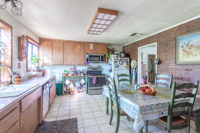 9038 Stillwater Road, Redding, CA 96002