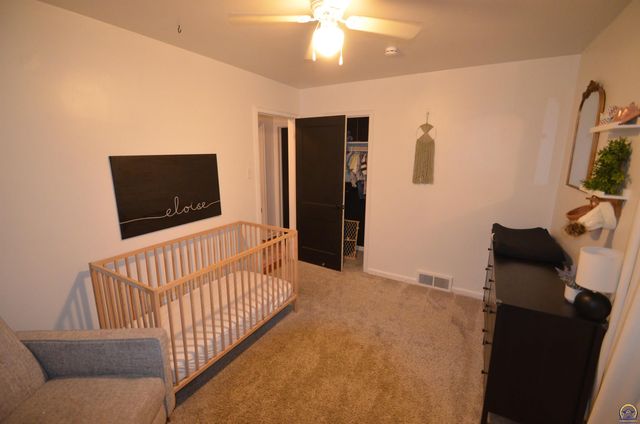 3513 SW York Way, Topeka, KS 66604