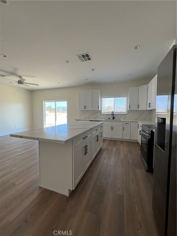 9726 East Avenue Q12, Littlerock, CA 93543