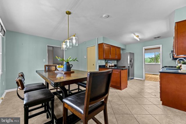 8227 BRATTLE RD, Pikesville, MD 21208