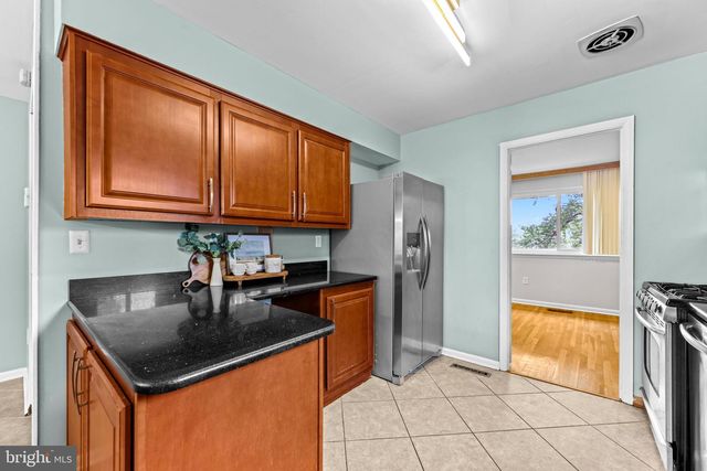 8227 BRATTLE RD, Pikesville, MD 21208