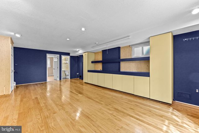 8227 BRATTLE RD, Pikesville, MD 21208