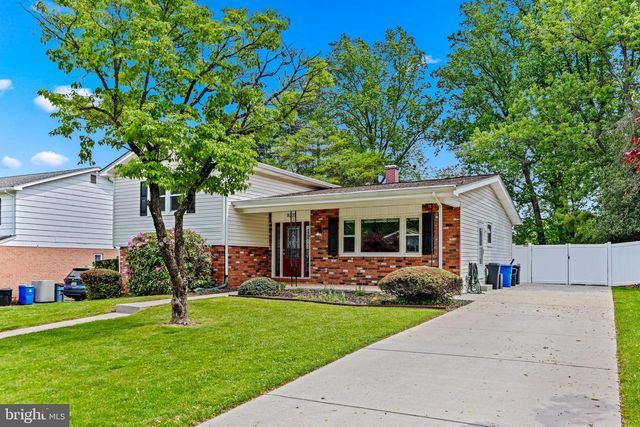 8227 BRATTLE RD, Pikesville, MD 21208