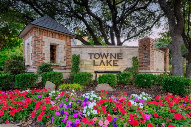 4133 Towne Green Circle, Addison, TX 75001