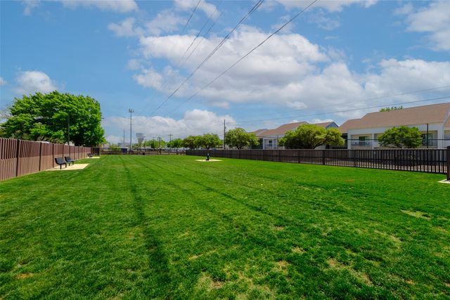 4133 Towne Green Circle, Addison, TX 75001