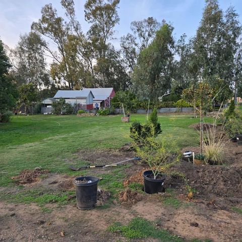 8830 Bradshaw Rd, Elk Grove, CA 95624