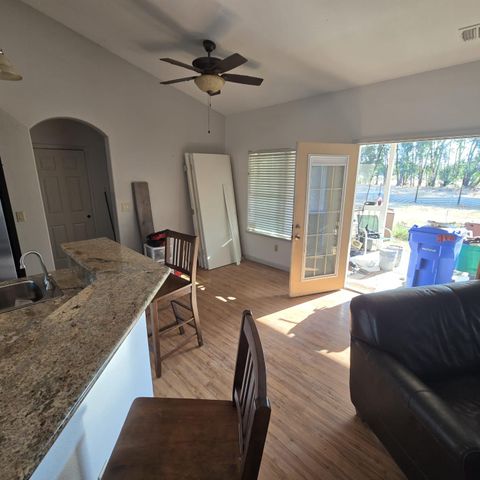 8830 Bradshaw Rd, Elk Grove, CA 95624