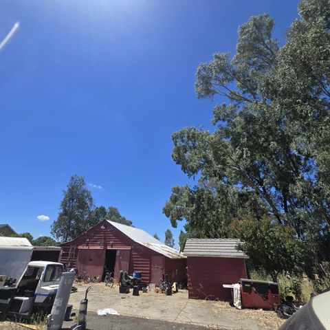 8830 Bradshaw Rd, Elk Grove, CA 95624