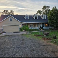 8830 Bradshaw Rd, Elk Grove, CA 95624