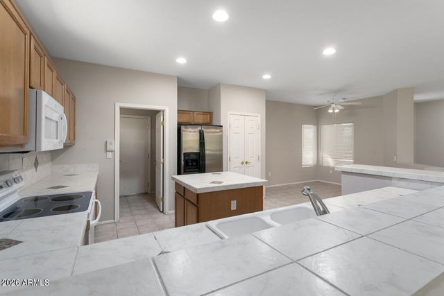 19432 N DESERT MESA Drive, Surprise, AZ 85374