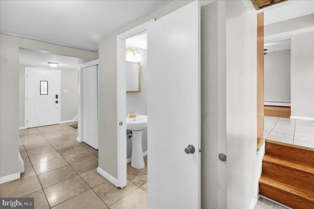 204 HIGH BLVD, Reading, PA 19607