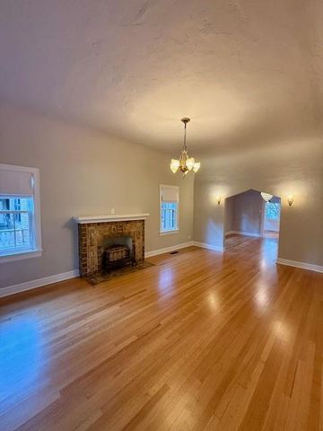 709 NW 42nd Street, Oklahoma City, OK 73118
