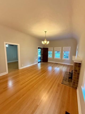 709 NW 42nd Street, Oklahoma City, OK 73118