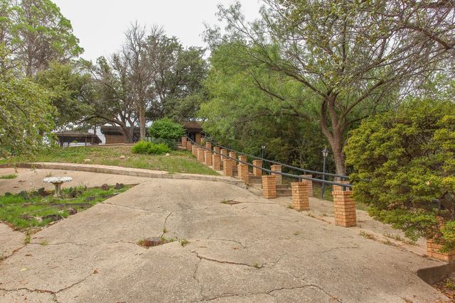 1800 Brent St, Big Spring, TX 79720