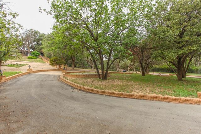 1800 Brent St, Big Spring, TX 79720