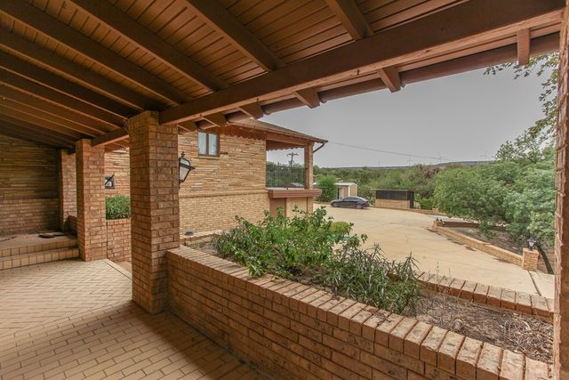 1800 Brent St, Big Spring, TX 79720