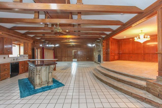 1800 Brent St, Big Spring, TX 79720