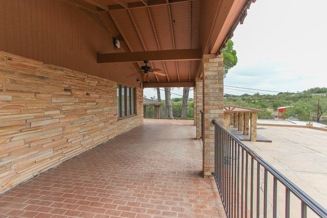 1800 Brent St, Big Spring, TX 79720