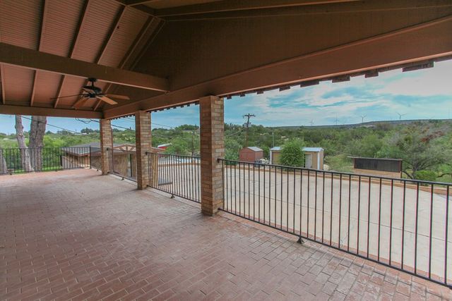 1800 Brent St, Big Spring, TX 79720