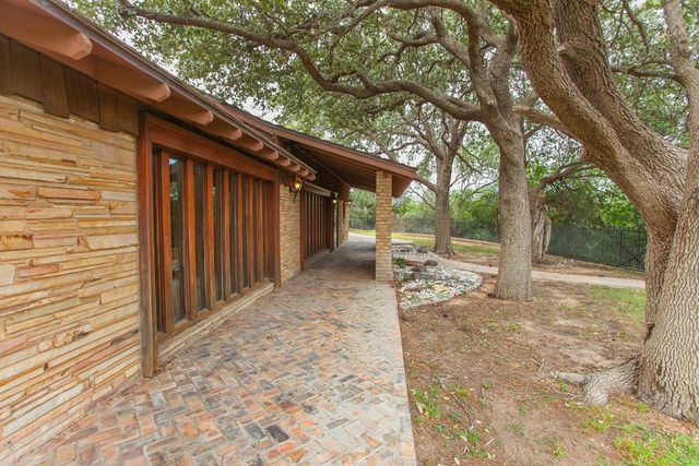 1800 Brent St, Big Spring, TX 79720