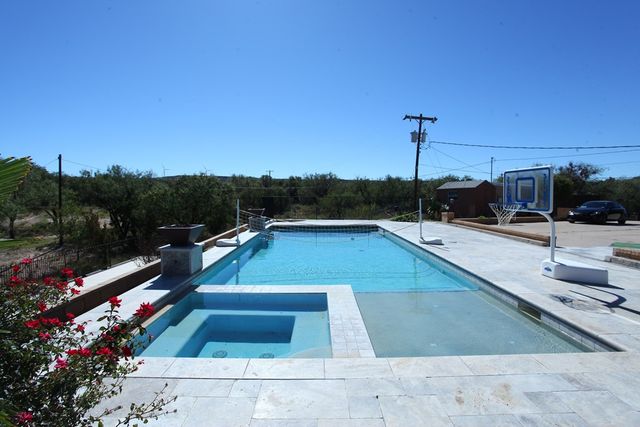 1800 Brent St, Big Spring, TX 79720