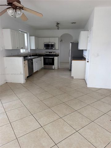 3581 NE 11th Dr 0, Homestead, FL 33033