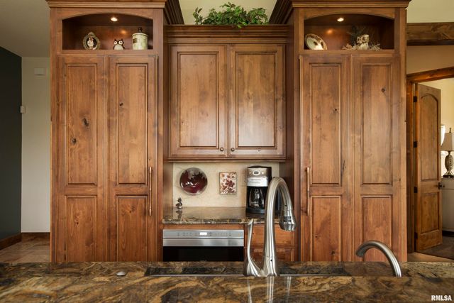 0000 E 1450 E Road, Dahinda, IL 61428