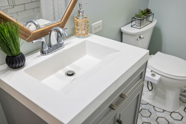 582 HILLTOP DR, Staunton, VA 24401