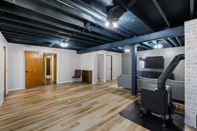 582 HILLTOP DR, Staunton, VA 24401