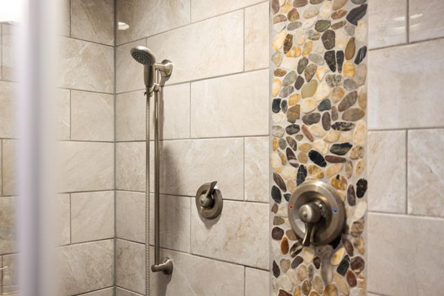 582 HILLTOP DR, Staunton, VA 24401