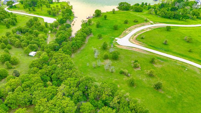 Lot 32 & 33 & BS 24 Lake Ridge Dr, Streetman, TX 75859