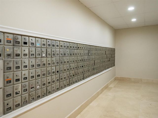 5005 Collins Avenue 1506, Miami Beach, FL 33140